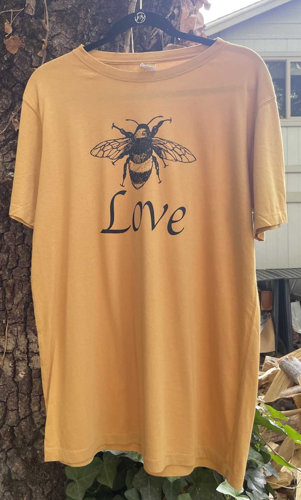 Bee Love T-Shirt